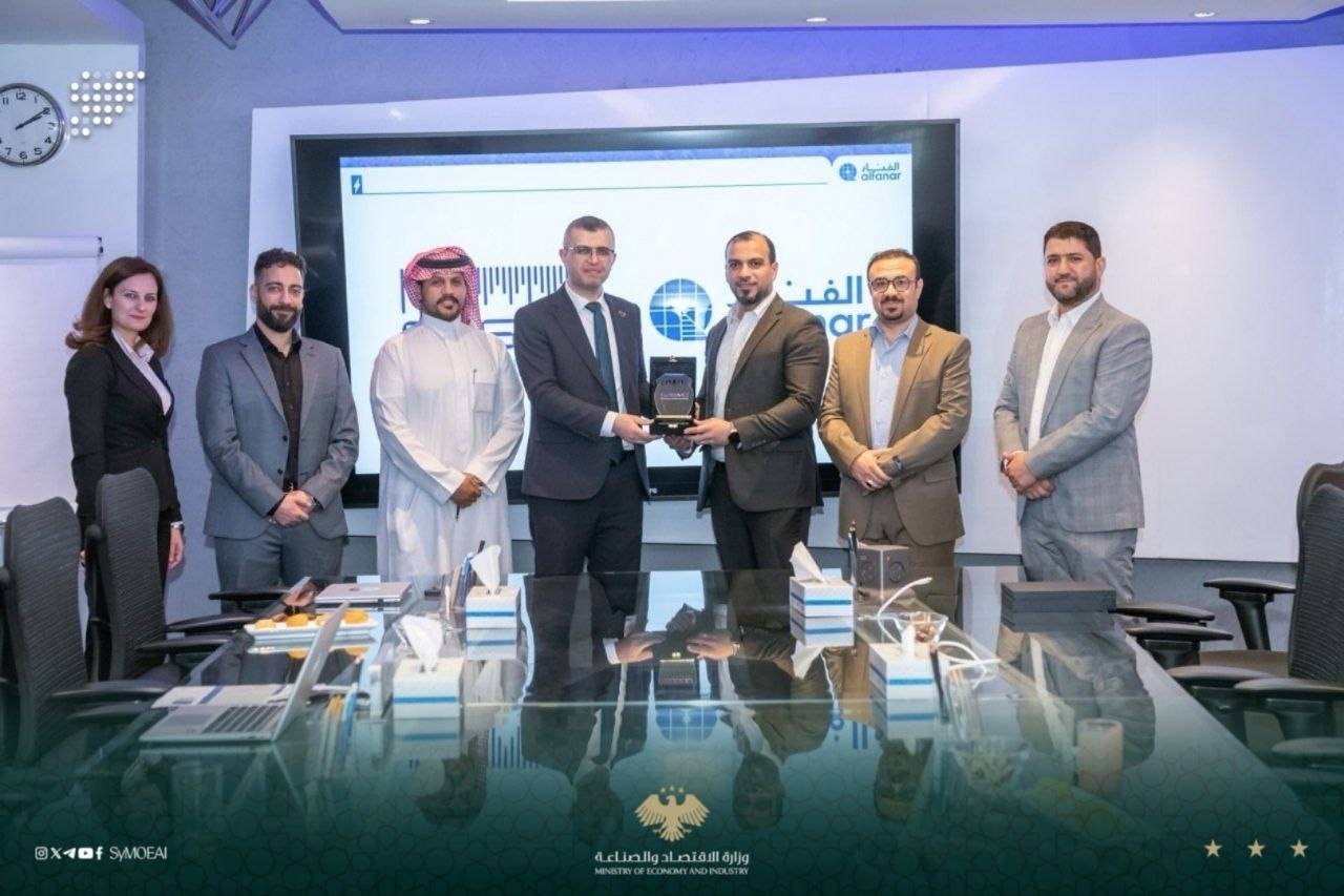 زيارة إلى شركة الفنار والاطلاع على أحدث تقنيات التصنيع وأنظمة ضبط الجودة وفق المعايير الدولية. - 2