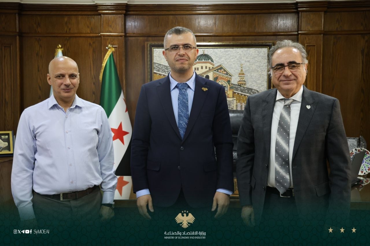 شراكة لتعزيز جودة المنتجات.. هيئة المواصفات واتحاد غرف الصناعة يبحثان تطوير معايير السوق وحماية المستهلك